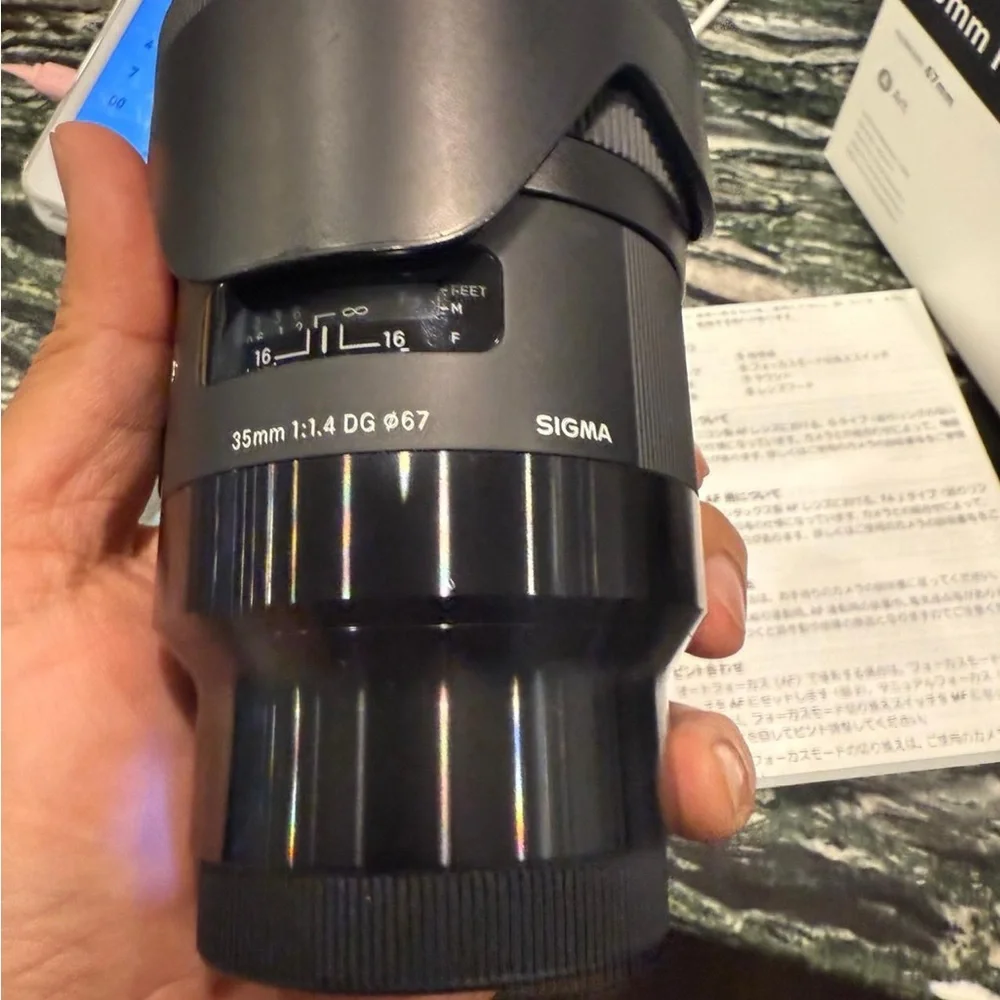 Sigma Beauty 35mm f/1.4 DG Lens - Black